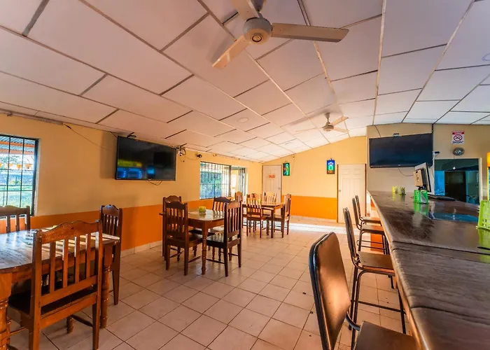 Bed and breakfast El Cocobolo Food&rest 6 Wifi Ac Pkg Free Swimmingpool 4*